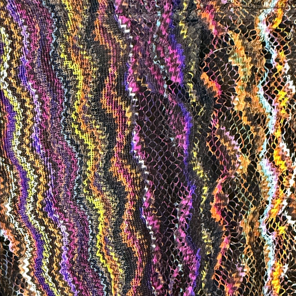 Eci Multicolor Wavy Pattern Blouse - image 5